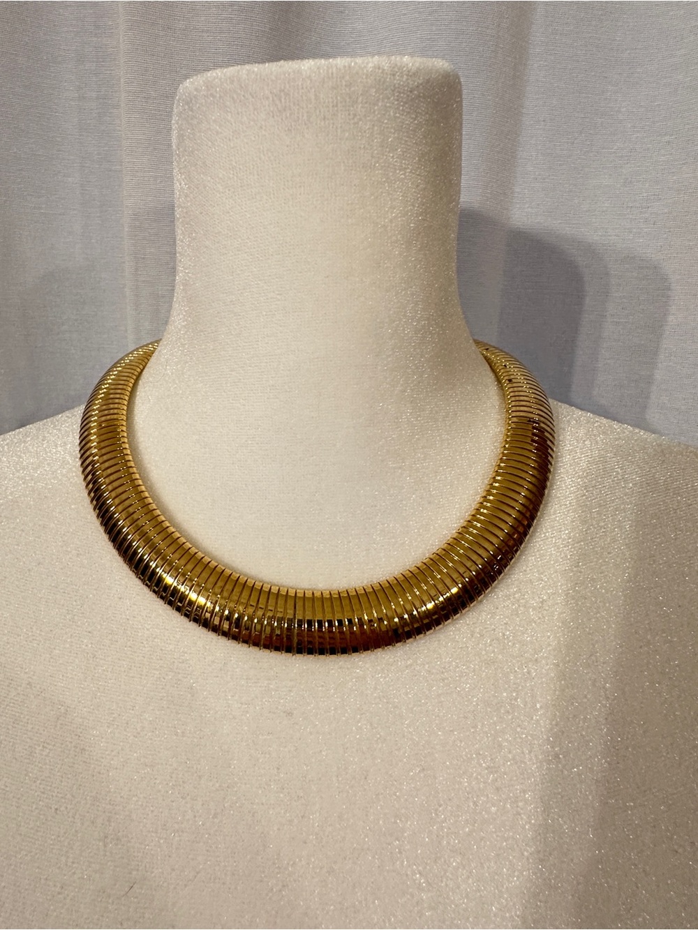 Vintage Gold Tone Turbogas Collar Necklace